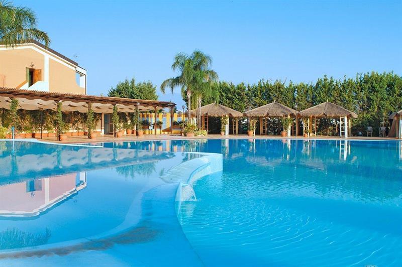 Minerva Club Resort & Golf Marina di Sibari Bagian luar foto